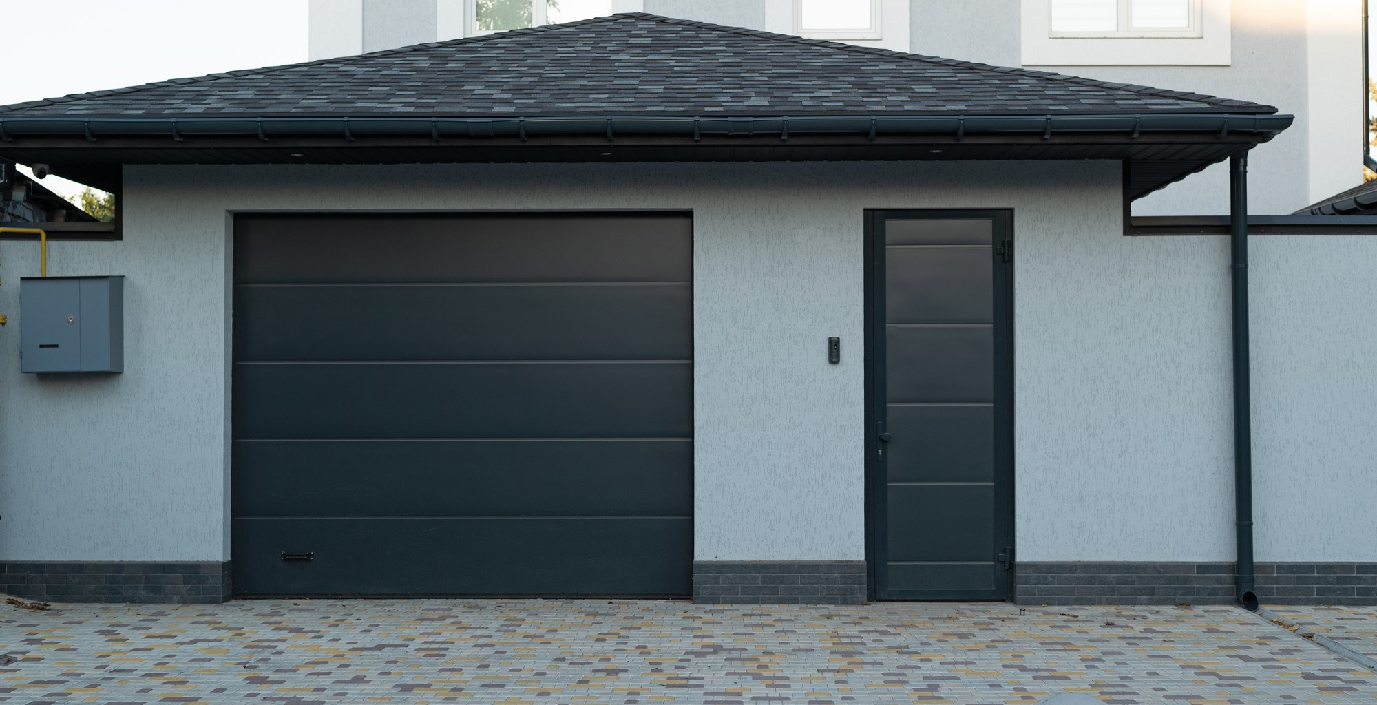 hurricane garage doors